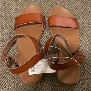 [NWT] Universal Thread - Brown ankle strap sandals